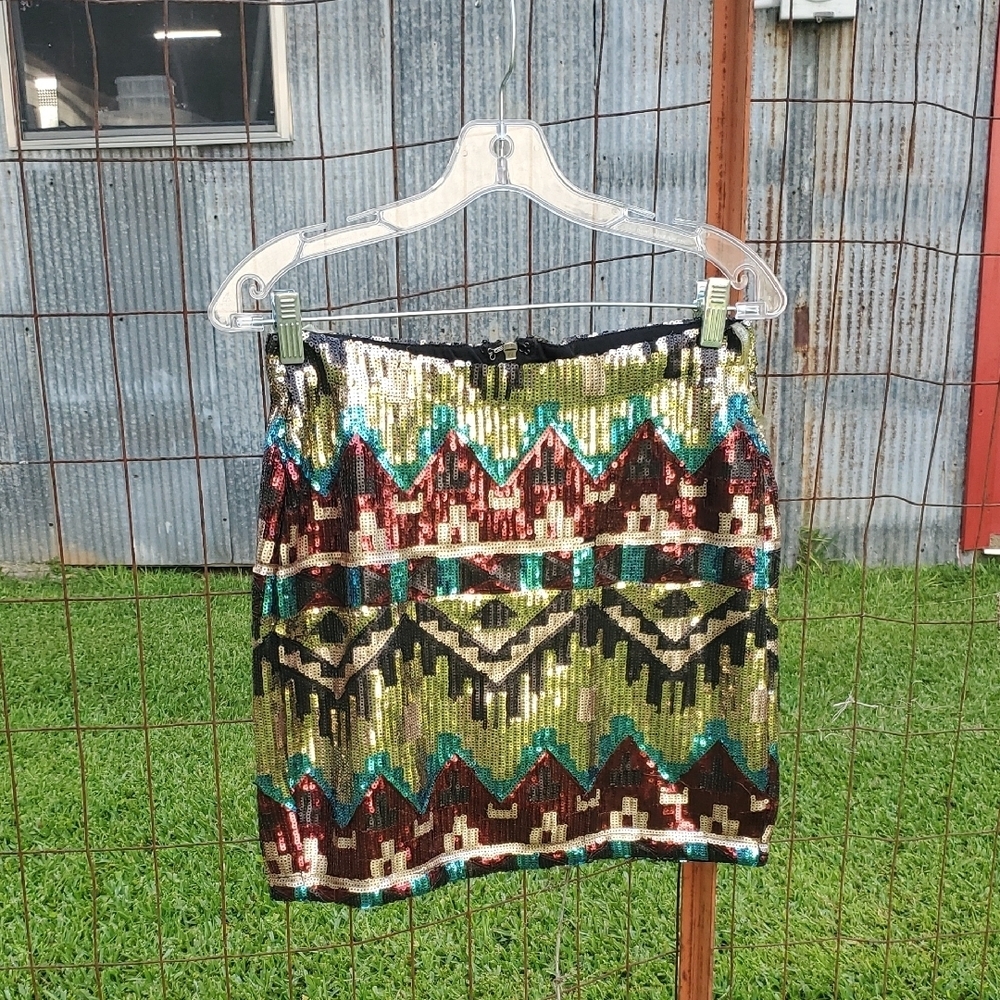 Hot and Delicious Sequin Patterned Skirt - Multicolor
